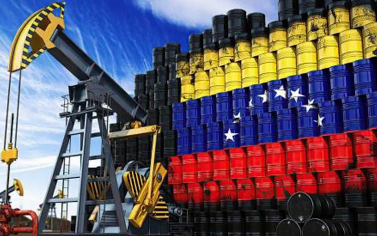Trump permitirá que Chevron reanude la cción de petróleo en Venezuela, pero sin pagar regalías o impuestos, más
– En un click