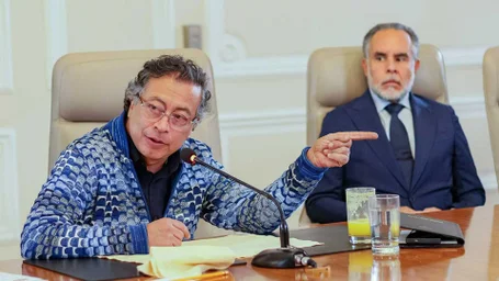 Petro reacciona a las acusaciones en la Cámara de los Estados Unidos sobre el presunto consumo de drogas en su entorno: devolvió el balón,
– En un click