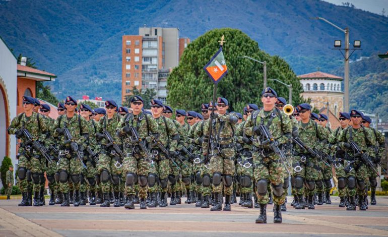 Bogotá tendrá su tradicional desfile militar y policial

 – En un click