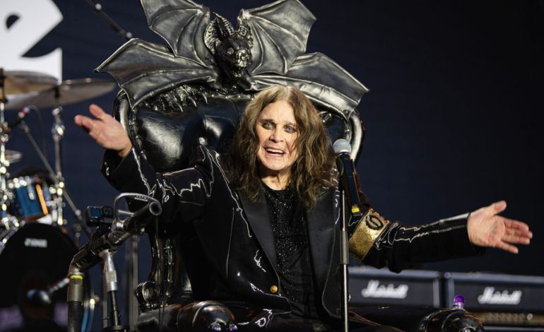  Ozzy Osbourne dice adiós a Black Sabbath en un concierto inolvidable y inolvidable

 – En un click