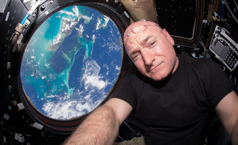  Los perseguidores caen tan rápido a la tierra que solo tres astronautas han logrado fotografiarlos «desde arriba»

 – En un click