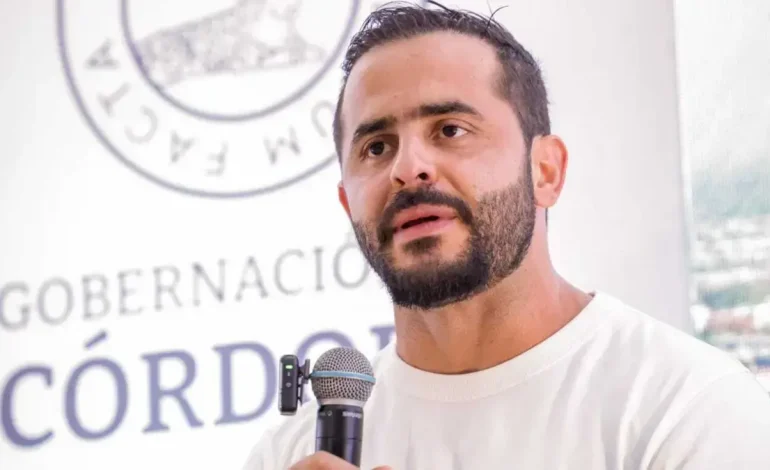  El gobernador de Córdoba le pregunta al presidente Gustavo Petro Claridad sobre los diálogos de paz que comenzaron con el clan del Golfo

 – En un click