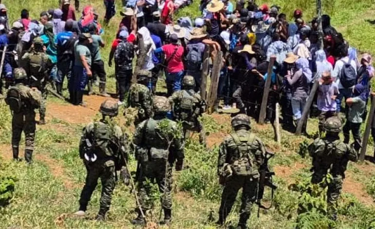  Asonado contra el ejército en Jamundí

 – En un click