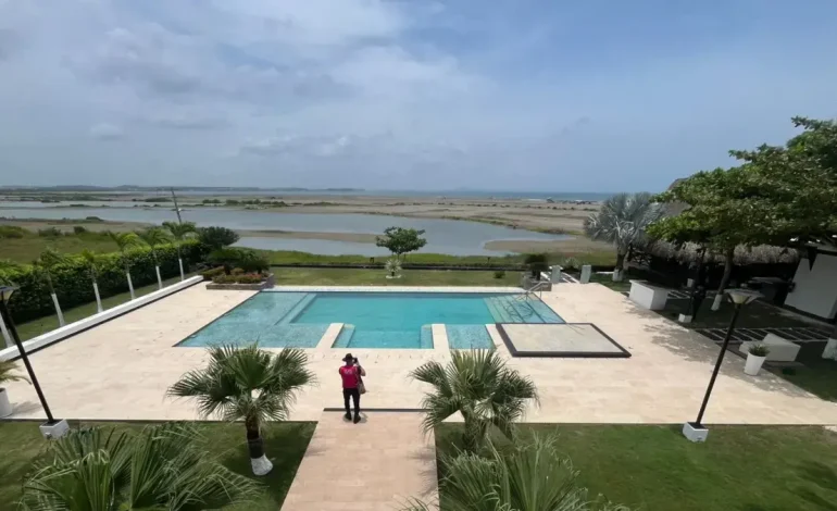  Esta es la lujosa propiedad que el SAE había incautado el póster de Sinaloa, con una playa exclusiva en Cartagena, donde la familia de Narco continuó viviendo

 – En un click