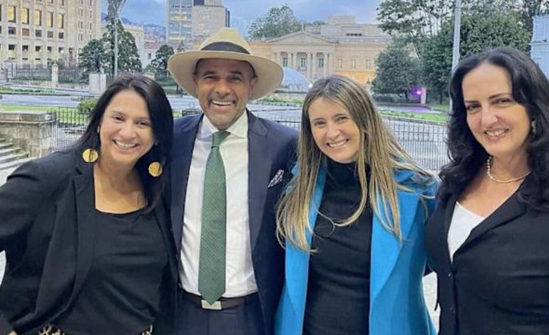  El Centro Democrático no permitirá que aquellos que no insten a la Urible participan en su consulta

 – En un click