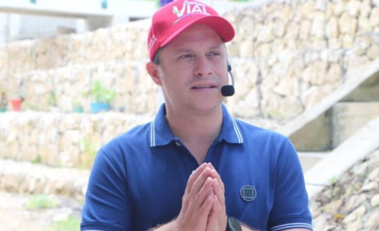  «Soy un hombre de trabajo y resultados»: Héctor Olimpo Espinosa

 – En un click