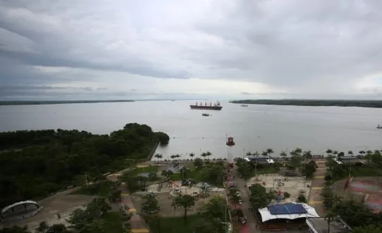  El gobierno autorizó el levantamiento de restricciones para los turistas y el tránsito marítimo

 – En un click