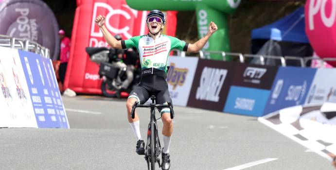  Yeison Reyes ganó la etapa 6 de la gira de Colombia

 – En un click