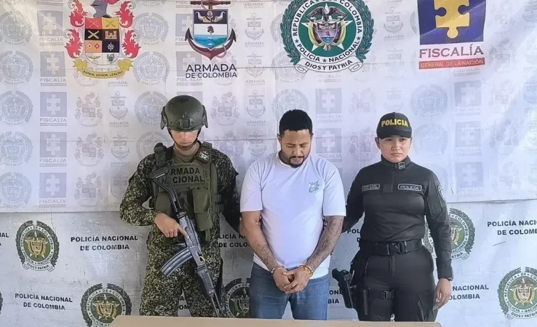  Informan Cien Band Capturas

 – En un click