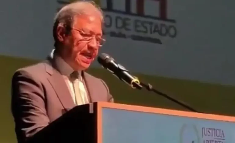  ‘La legalidad no debe estar sujeta a intereses a corto plazo’

 – En un click