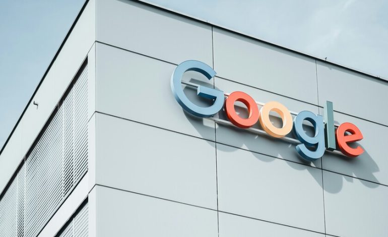  Bruselas bien para Google con 2.950 millones. Lo peor es que la UE apunta a una venta de su negocio de publicidad

 – En un click