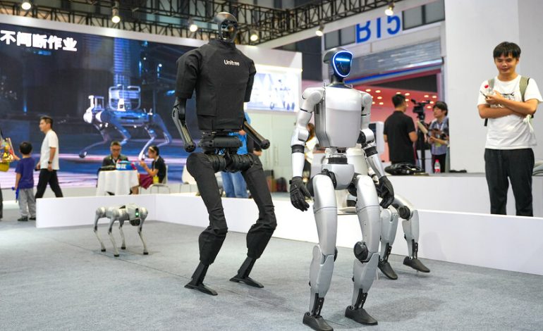  China nos está vendiendo un futuro lleno de robots humanoides. Tenemos (muchas) dudas

 – En un click