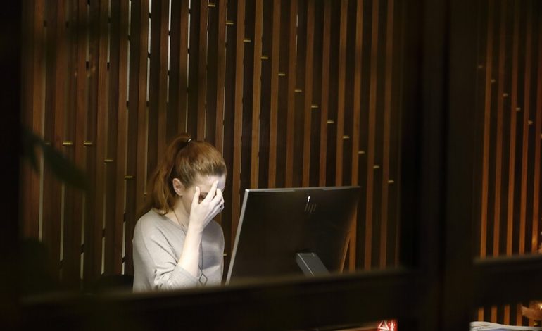 Tenemos un problema grave con el estrés laboral y no estamos haciendo nada
– En un click