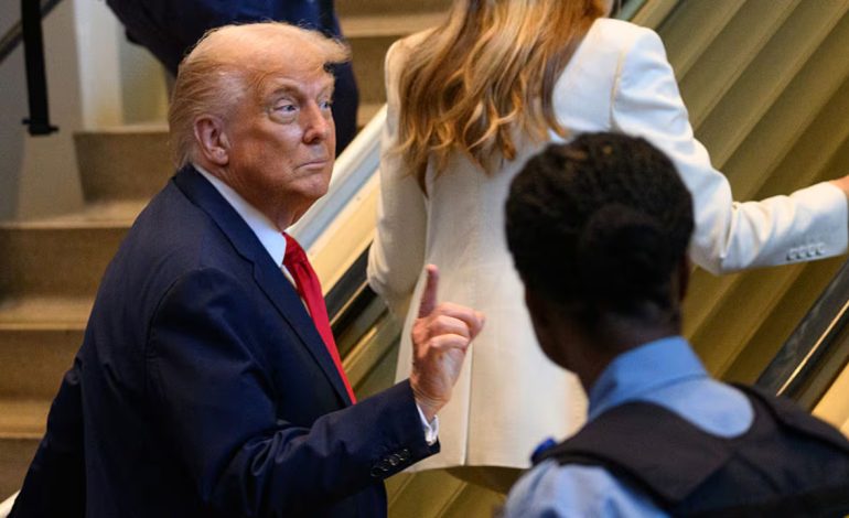 Incidentes con Trump en la ONU Desentrazándose en la Casa Blanca – 

 – En un click