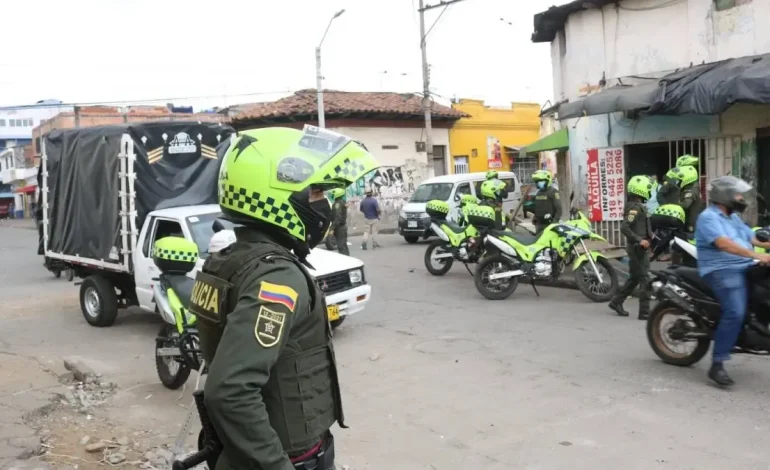 Esto es lo que se sabe sobre el tiroteo; ¿Por qué estaban armadas dos personas?

 – En un click
