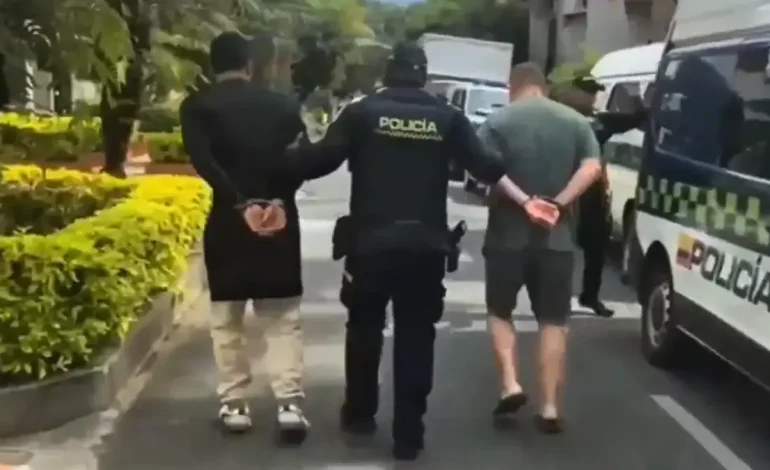  Dos hombres capturan dos adolescentes para la explotación sexual infantil

 – En un click