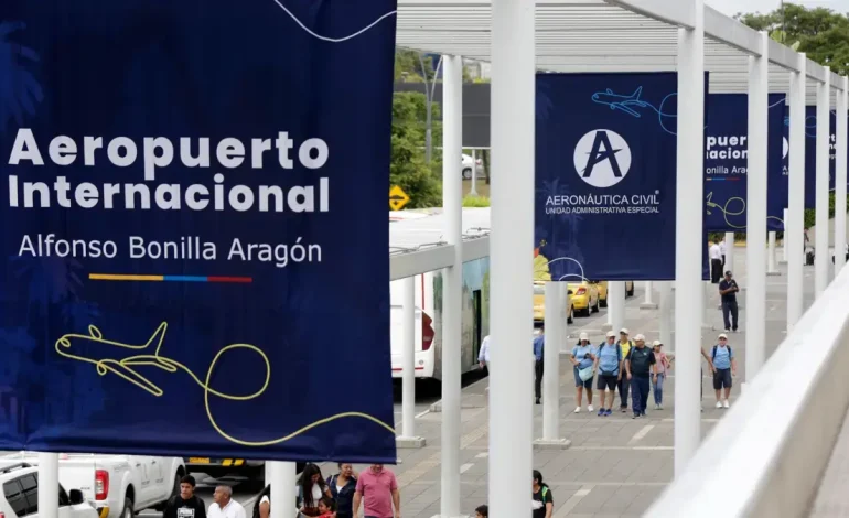  Esto es lo que se sabe

 – En un click