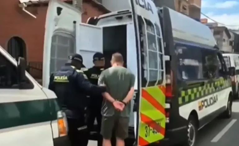  Los hombres capturados en Medellín por supuestamente haber explotado sexualmente dos menores fueron liberados por un juez: ¿Qué pasó?

 – En un click
