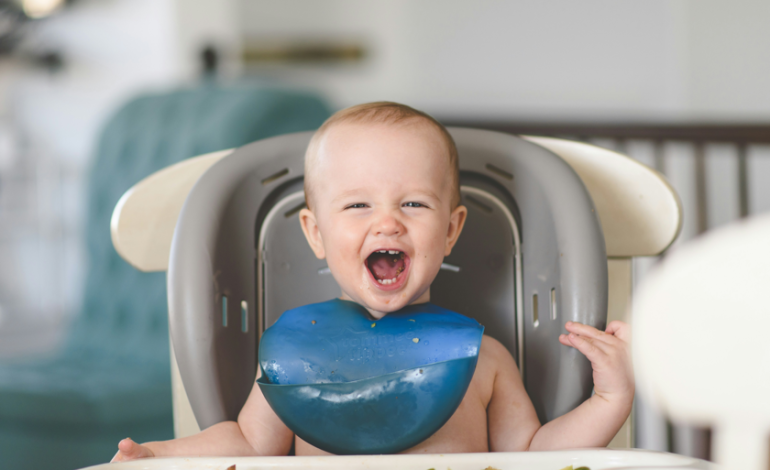 La tendencia que divide a los pediatras y padres

 – En un click