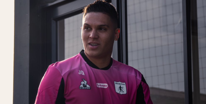  El jugador de Liverpool recordó la partida de Quintero

 – En un click