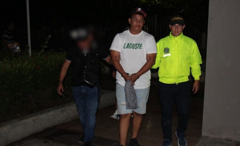  Capturan a los asesinos del fiscal de la víctima de la carga

 – En un click