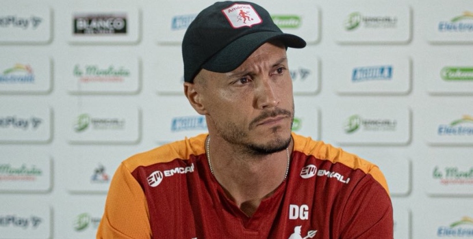 David González arrojó un dardo a Santa Fe: ¿Dudaba la décima?

 – En un click