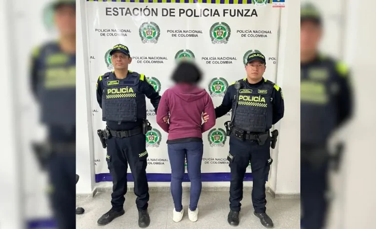  Procesan a los adolescentes por abusar de 6 menores en una base – 

 – En un click