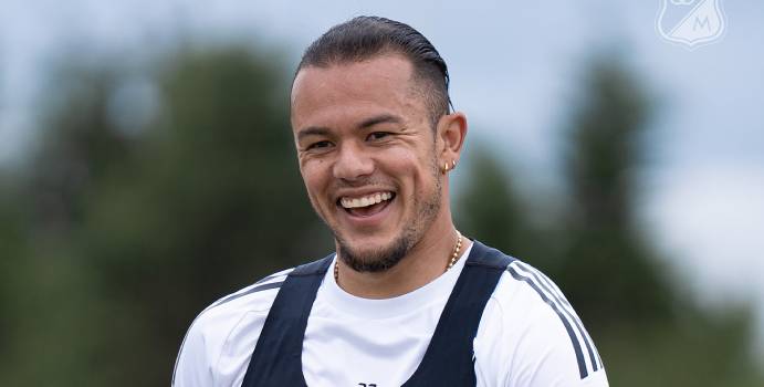  Leonardo Castro dijo que ya hay conversaciones con millonarios para la renovación

 – En un click