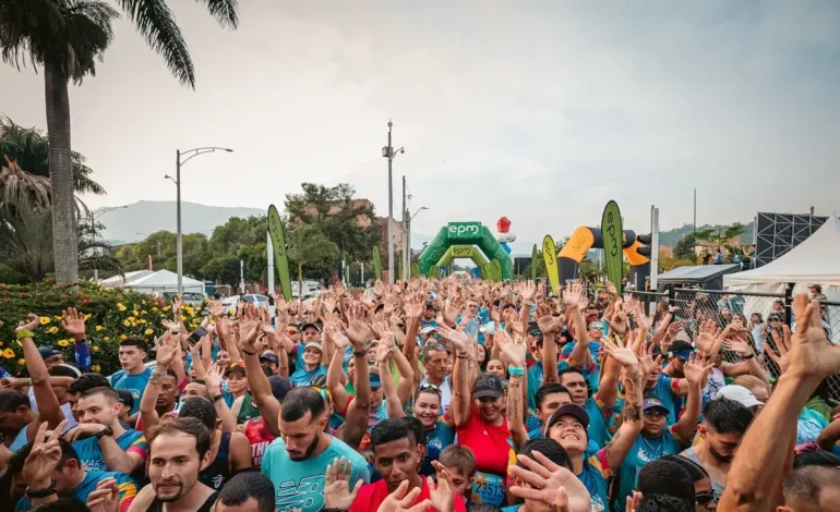  Maratón Medellín 2025 | Más de 27,000 corredores de 45 países se miden en las diferentes competiciones del evento: generaría más de $ 57 mil millones

 – En un click