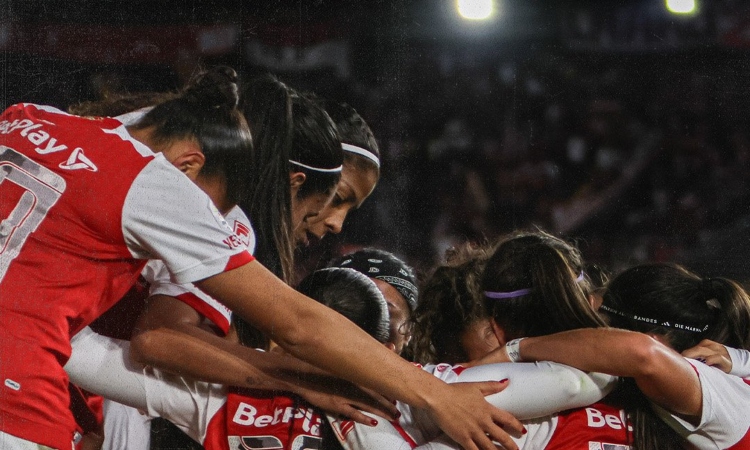 Santa Fe rugió y venció a Cali en la final de la liga femenina

 – En un click