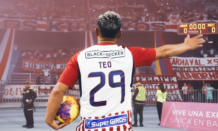  Junior tomó una decisión radical sobre el futuro de Teófilo Gutiérrez

 – En un click