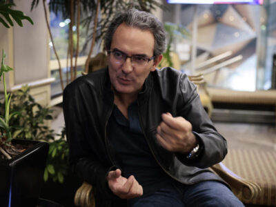  Autor Juan Gabriel Vásquez: «Para mí, el novelista es historiador de emociones»

 – En un click
