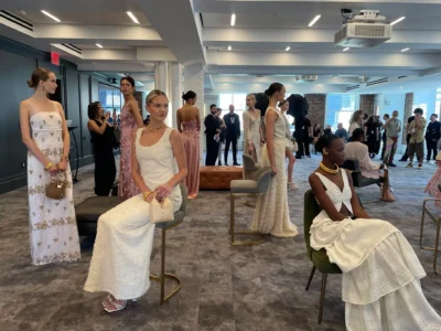  El colombiano Raul Peinaranda nace de nuevo durante la Semana de la Moda de Nueva York con ‘Bloom’

 – En un click