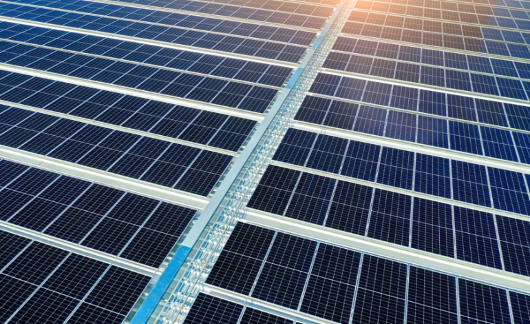 En su carrera para el dominio total de los paneles solares, ha salido un rival: la perovskita española

 – En un click