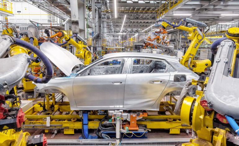España quiere que compremos coches eléctricos que se fabrican aquí. Y acaba de liberar otros 400 millones de euros para ello
– En un click