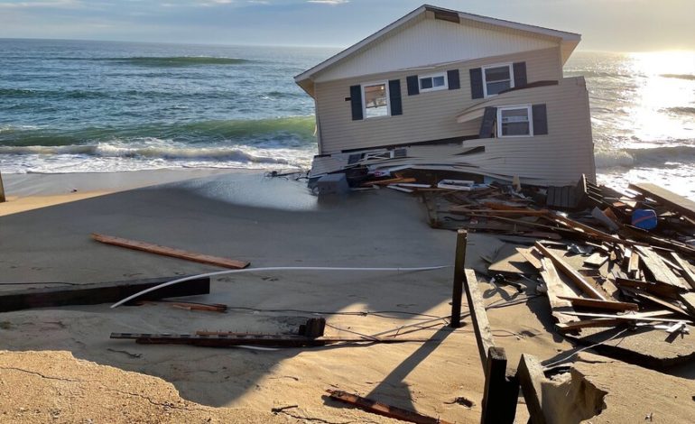 Las casas construidas sobre el mar son parte de la identidad estadounidense. Hasta que el cambio climático empezó a envolverlos

 – En un click