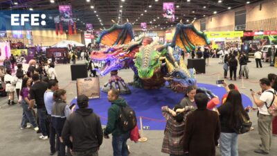 Un dragón de tres cabezas arranca con la Feria de Ocio y Fantasía 2025 en Bogotá
– En un click