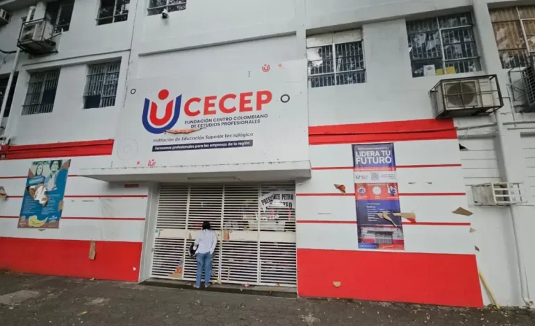 ¿Qué pasará con los 1.064 estudiantes de la Fundación Cecep, plantel universitario que cerraría sus puertas en Cali? Este es un panorama de entidades críticas
– En un click