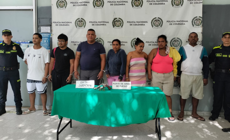 Capturan a siete presuntos miembros de ‘Los Costaros’ en Rebolo y Palermo: entre ellos sería un jefe del área

 – En un click