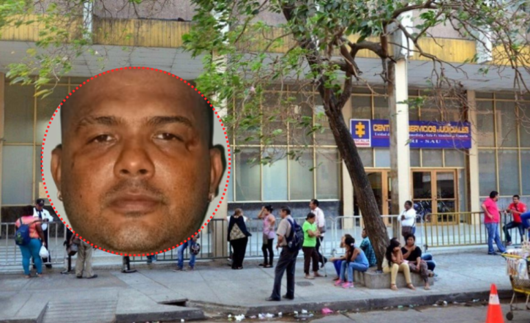 La oficina del fiscal recaptura alias el Negro, agresor de Kelly de Arco: Cambió la tipificación del delito de transporte ilegal de armas al femicidio

 – En un click