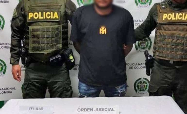 Extorsión coordinada a mineros y comerciantes.
– En un click