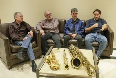 Europa es «vieja» para la música contemporánea, según el cuarteto de saxofones Sigma Project
 – En un click