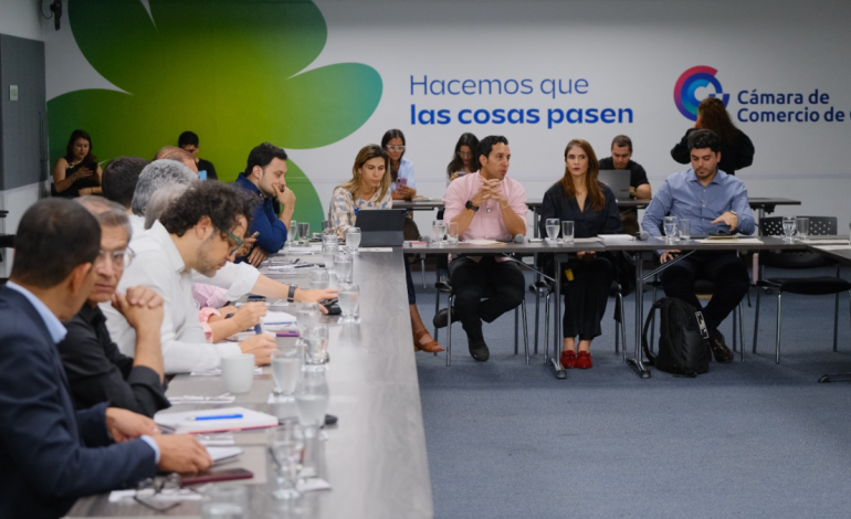 Clamor al presidente Petro de sindicatos y congresistas por un proyecto que espera la firma de un acuerdo
 – En un click