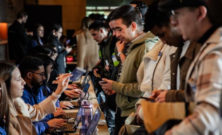De servicio | Prepárate para este 20 de octubre habrá feria de empleo en Barrancabermeja ofertando dos mil vacantes
– En un click