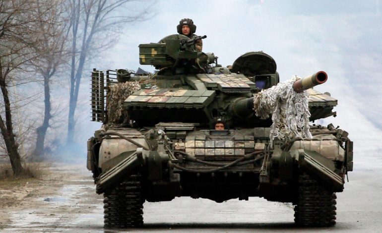 Rusia intensifica los ataques en el este de Ucrania mientras crece la tensión en el frente de Donetsk –
– En un click