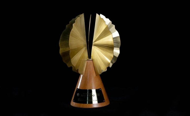 ¿En qué canales se puede ver la ceremonia de los Premios Macondo?
 – En un click