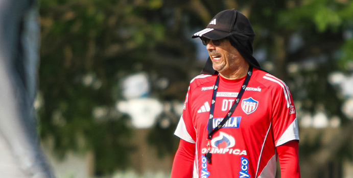 Junior pierde cuatro jugadores para enfrentar a Alianza FC
– En un click