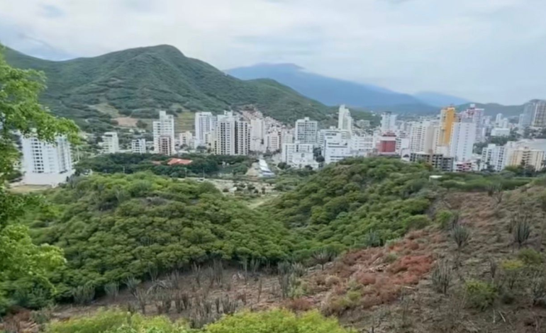 La colina que los empresarios quieren hacer un negocio en Santa Marta

 – En un click
