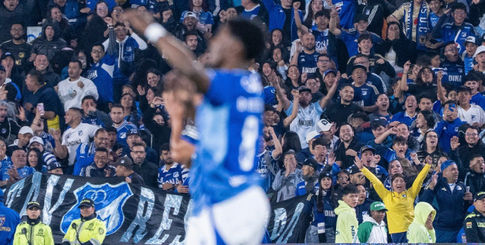  Leonardo Castro renovó su relación con Millonarios

 – En un click