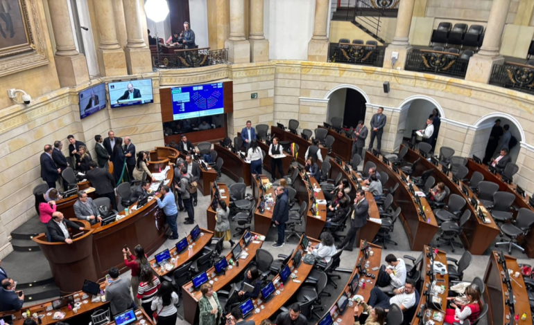 ‘No responde a las verdaderas necesidades de los colombianos’

 – En un click
